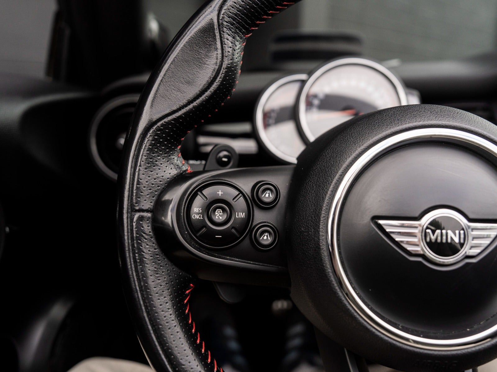 Grøn Mini Cooper S fra 2018