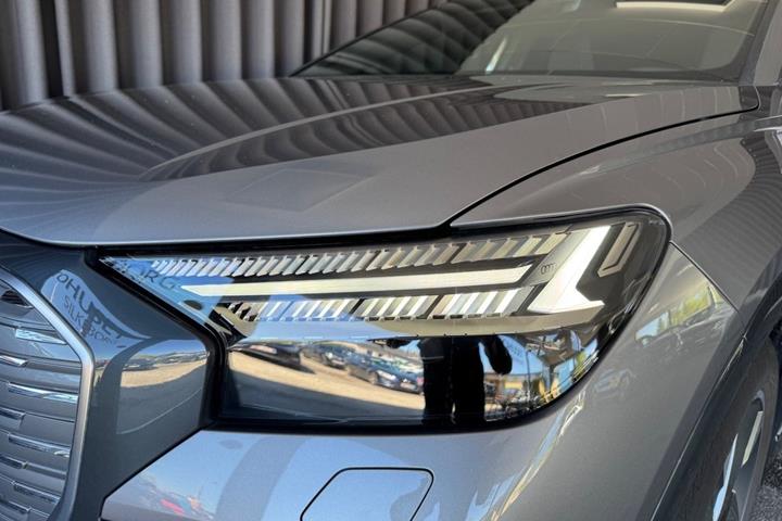 undefined Audi Q4 e-tron fra 2024