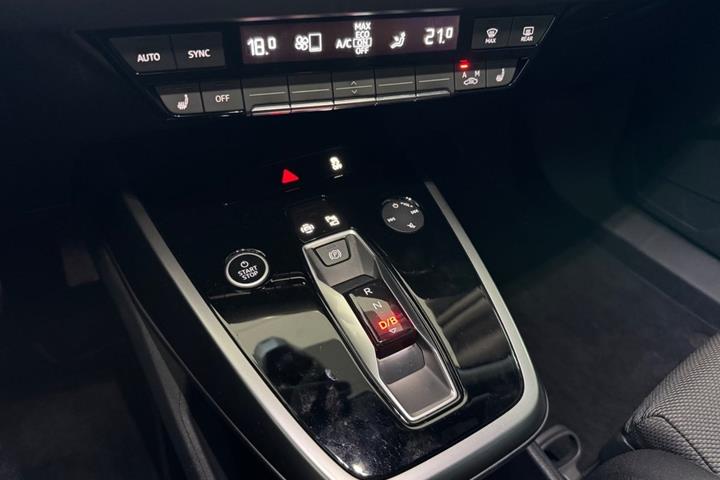 undefined Audi Q4 e-tron fra 2024
