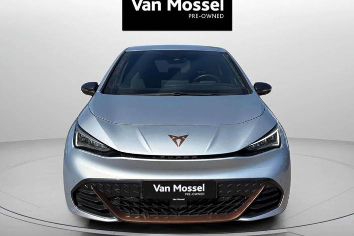 Sølv Cupra Born fra 2022
