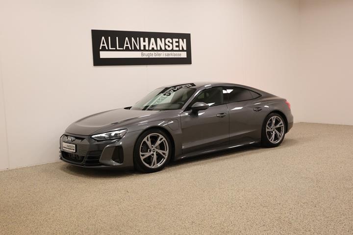 Grå Audi e-tron GT fra 2023