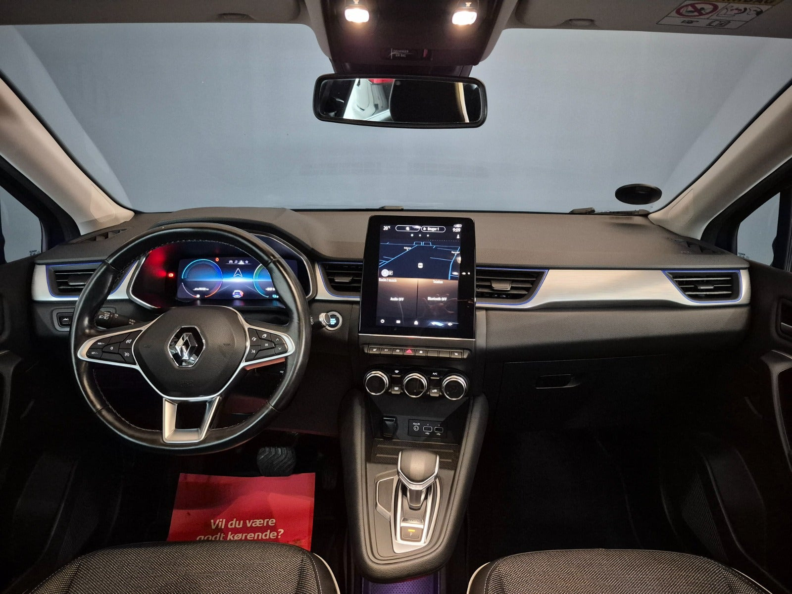Blå Renault Captur fra 2021