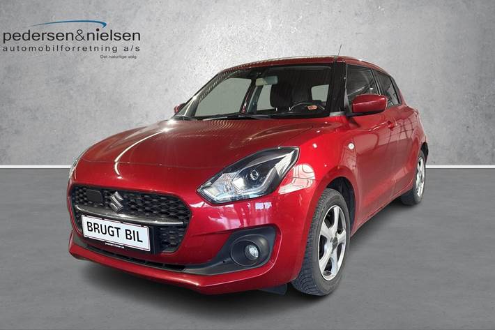 Rød Suzuki Swift fra 2021