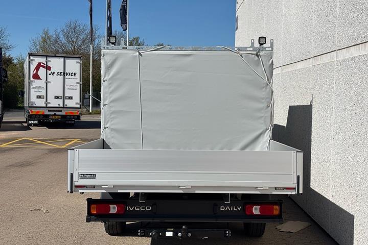 Hvid Iveco Daily fra 2026