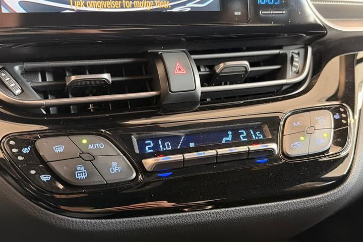 Sort Toyota C-HR fra 2019