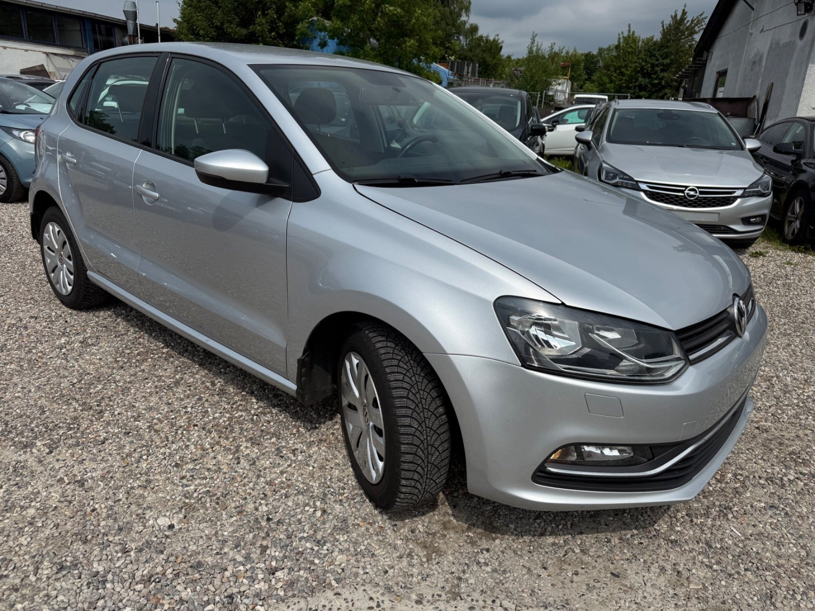 Sølv VW Polo fra 2015