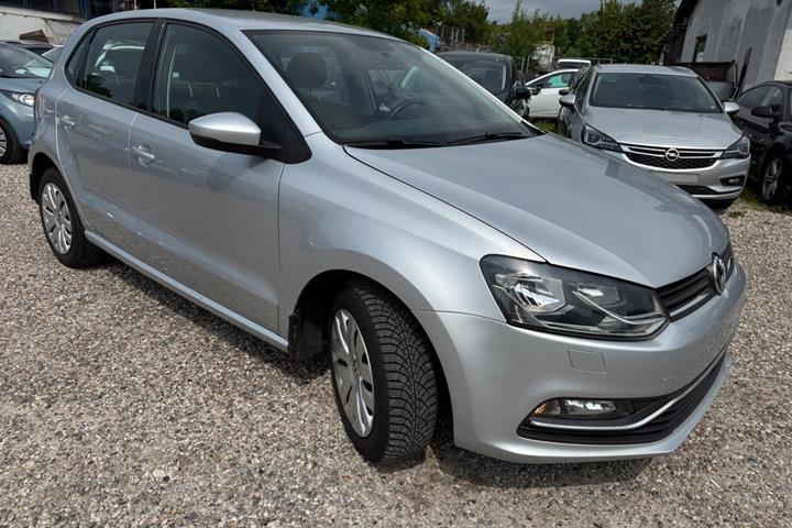 Sølv VW Polo fra 2015