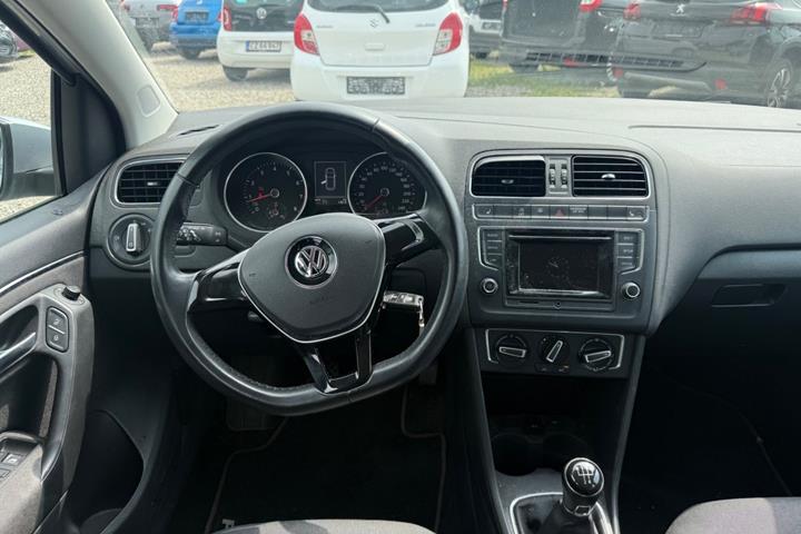 Sølv VW Polo fra 2015