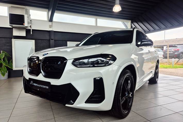 Hvid BMW iX3 fra 2024