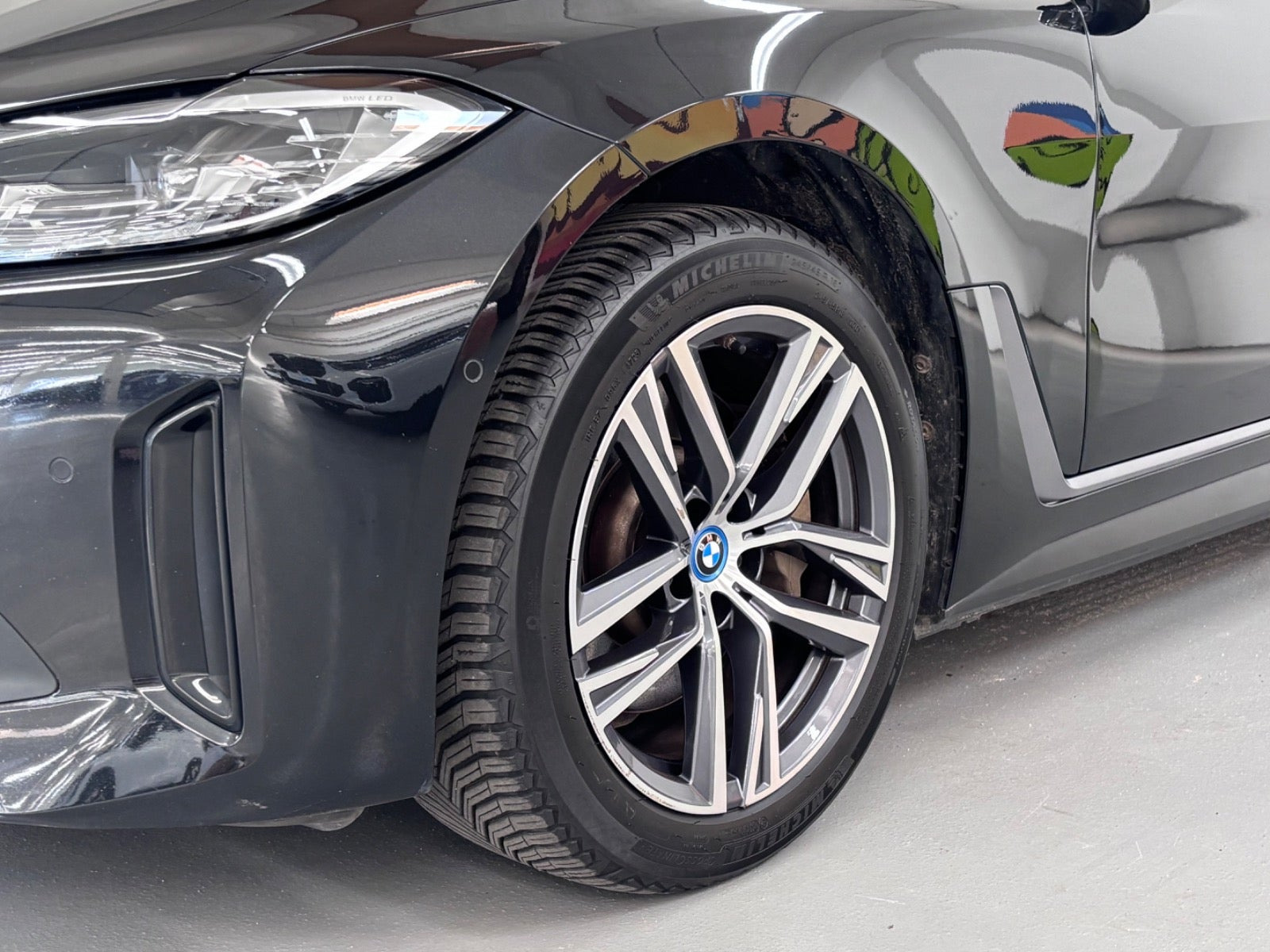 Sort BMW i4 fra 2022
