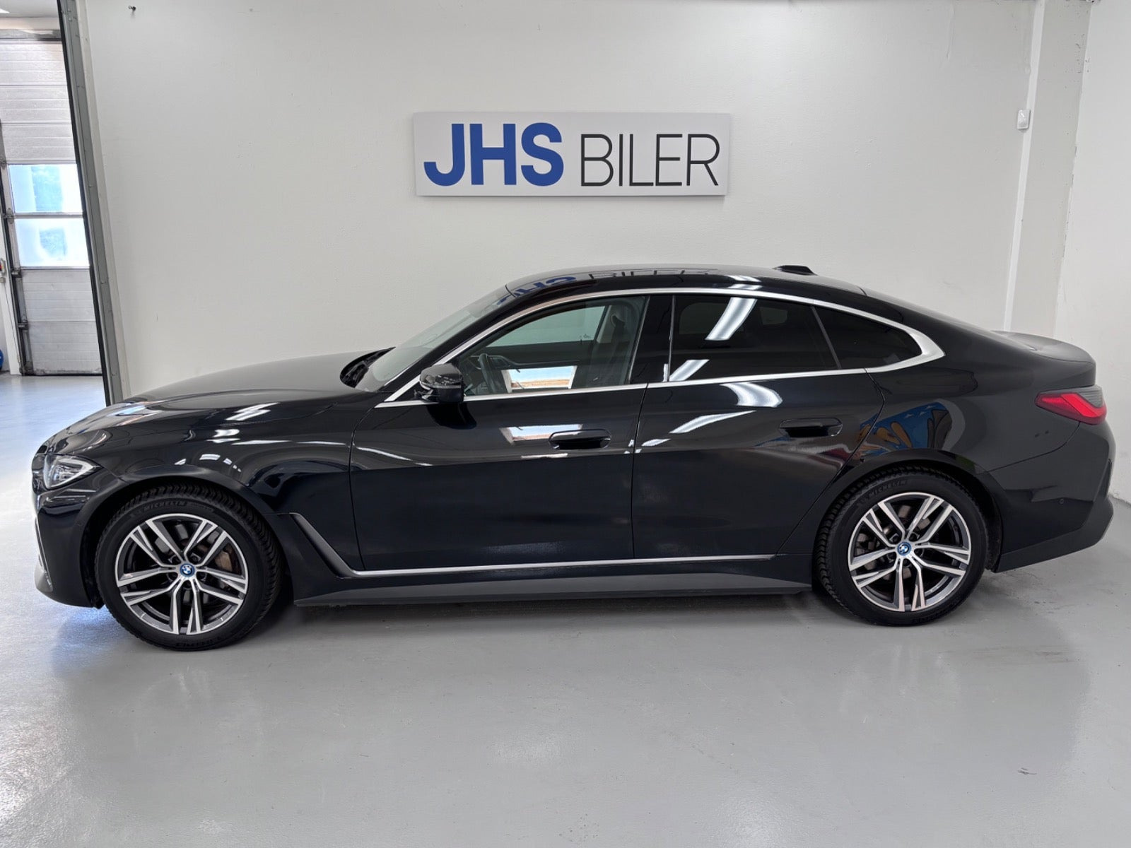 Sort BMW i4 fra 2022