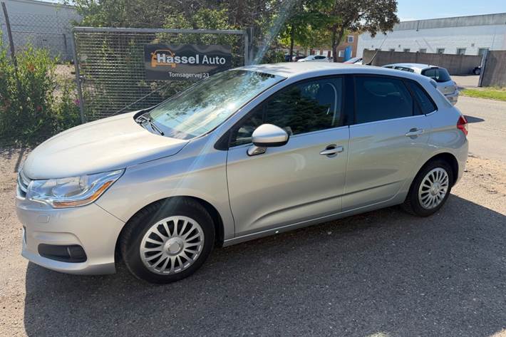 Grøn Citroën C4 fra 2011