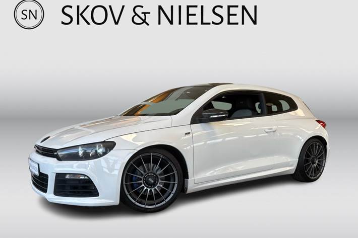 Hvid VW Scirocco fra 2011