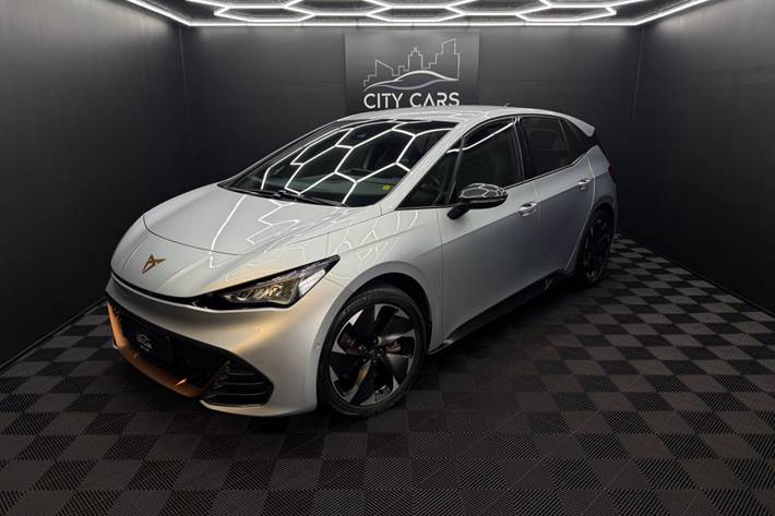 Sølv Cupra Born fra 2023