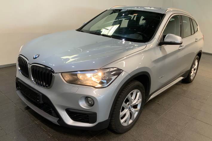 Sølv BMW X1 fra 2016