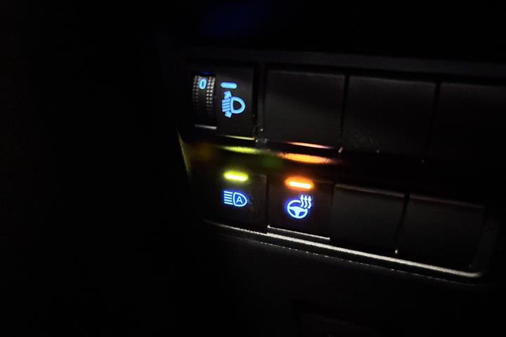 Hvid Toyota Yaris fra 2021