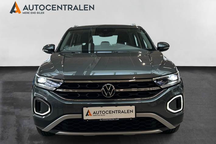 Grå VW T-Roc fra 2022