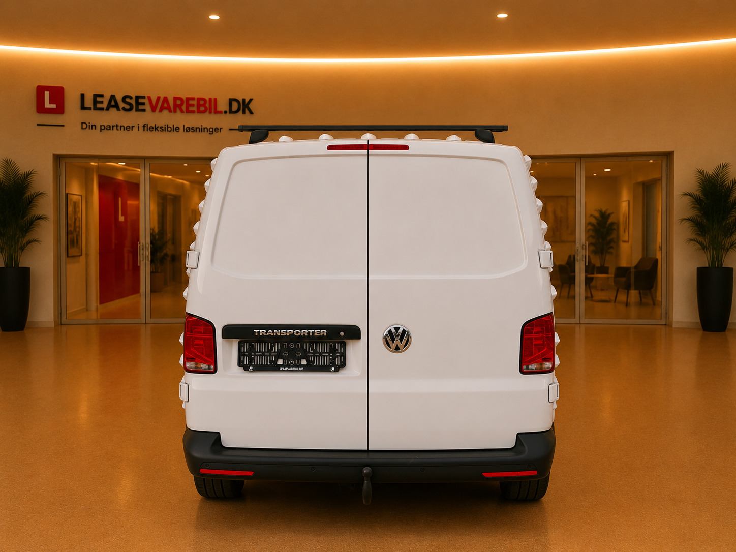 Hvid VW Transporter fra 2021