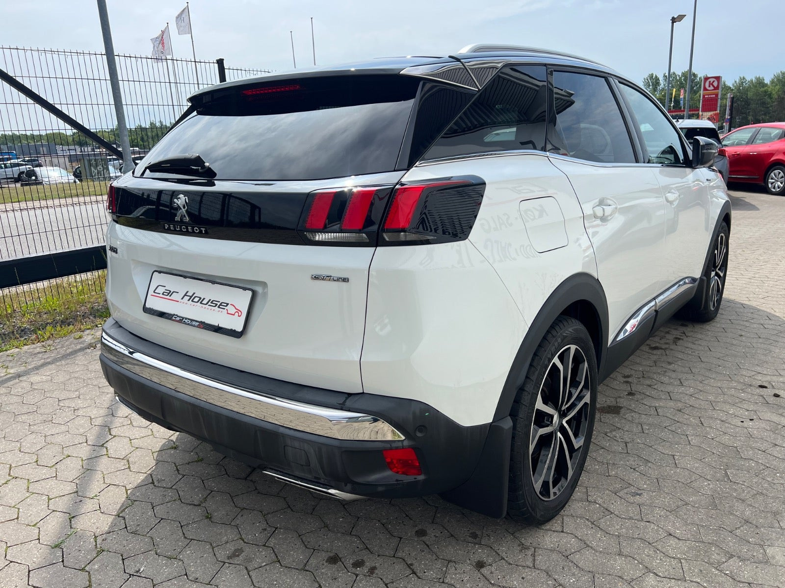 Hvid Peugeot 3008 fra 2017