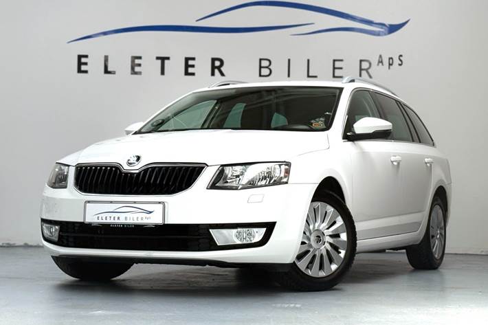 Hvid Skoda Octavia fra 2015