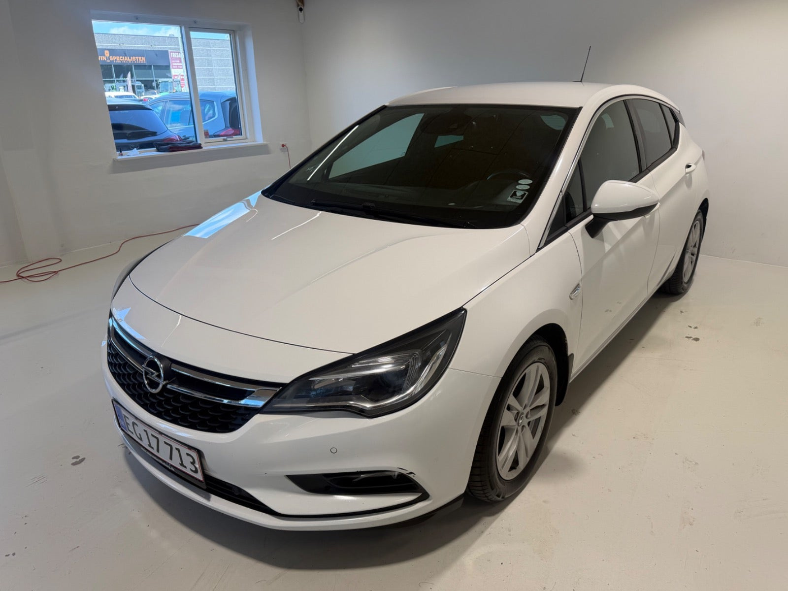 undefined Opel Astra fra 2017