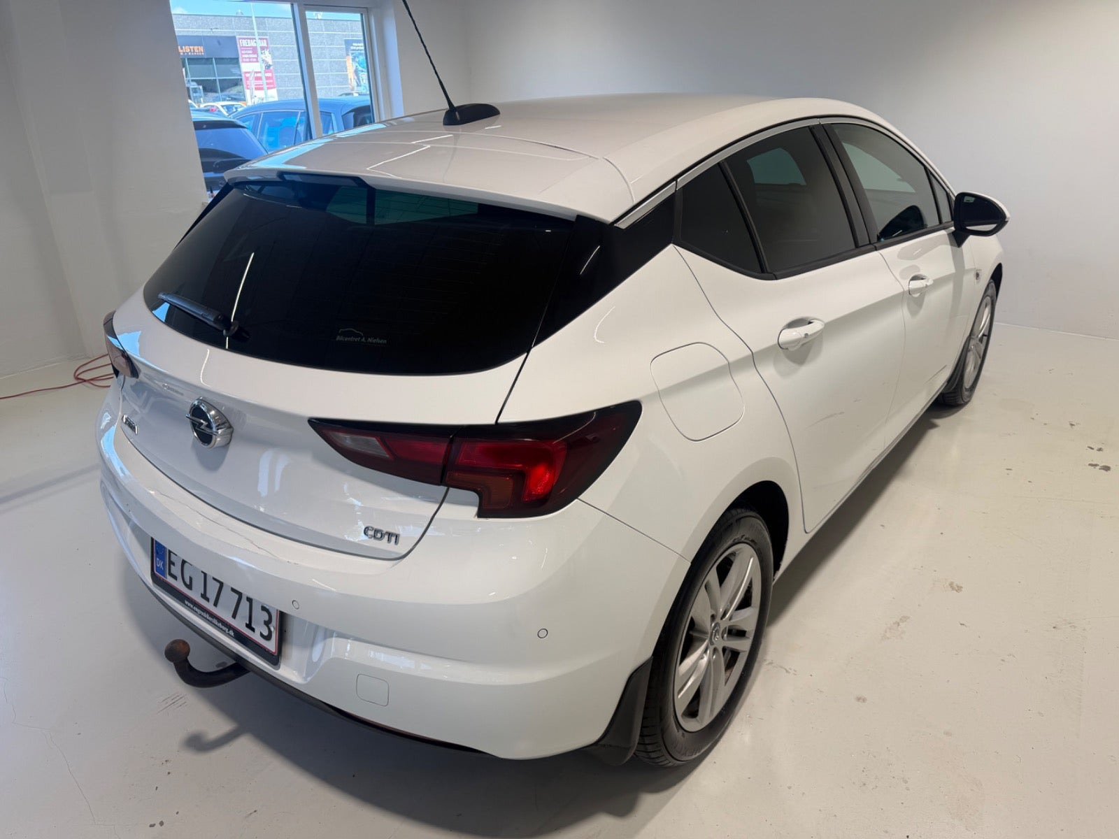 undefined Opel Astra fra 2017