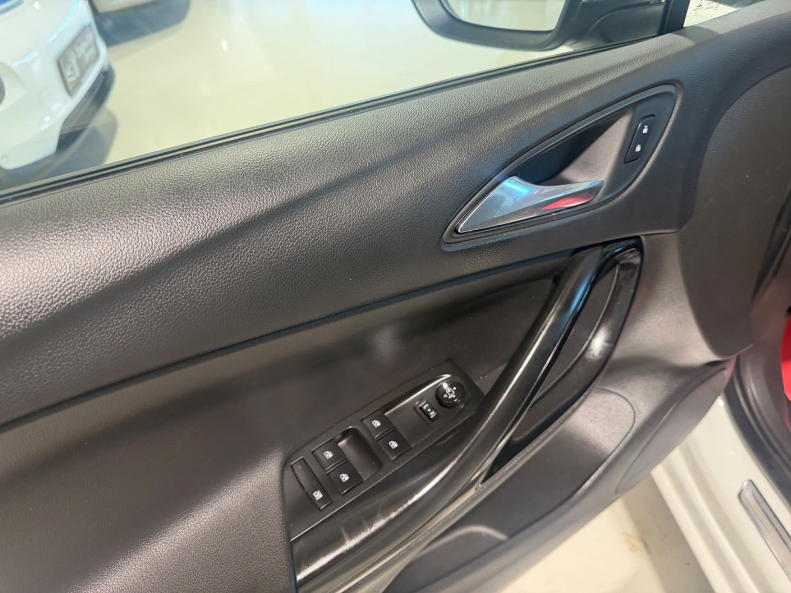 undefined Opel Astra fra 2017