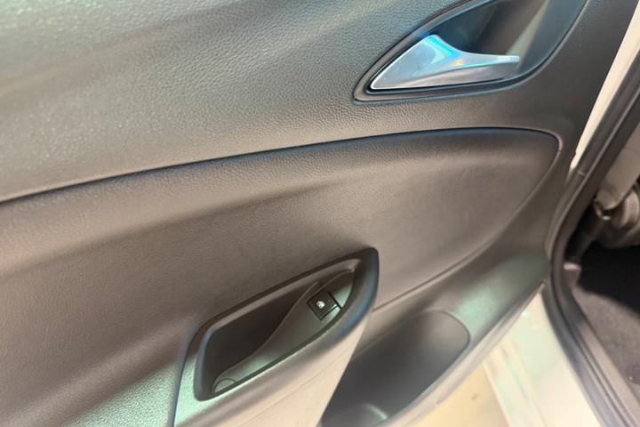 undefined Opel Astra fra 2017