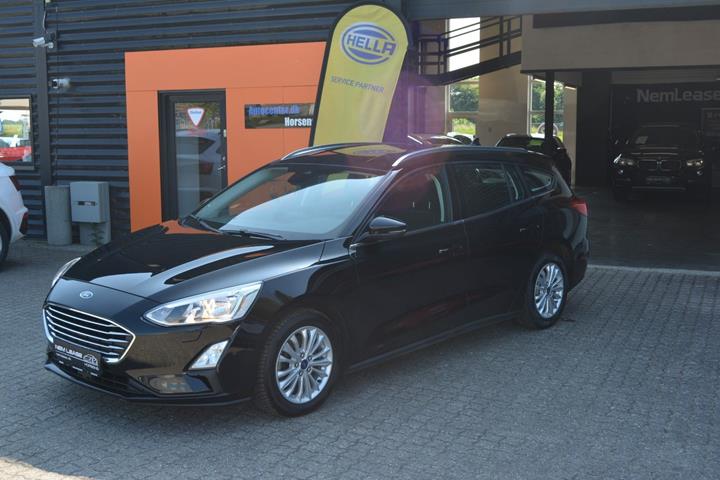 Sort Ford Focus fra 2019 set udefra