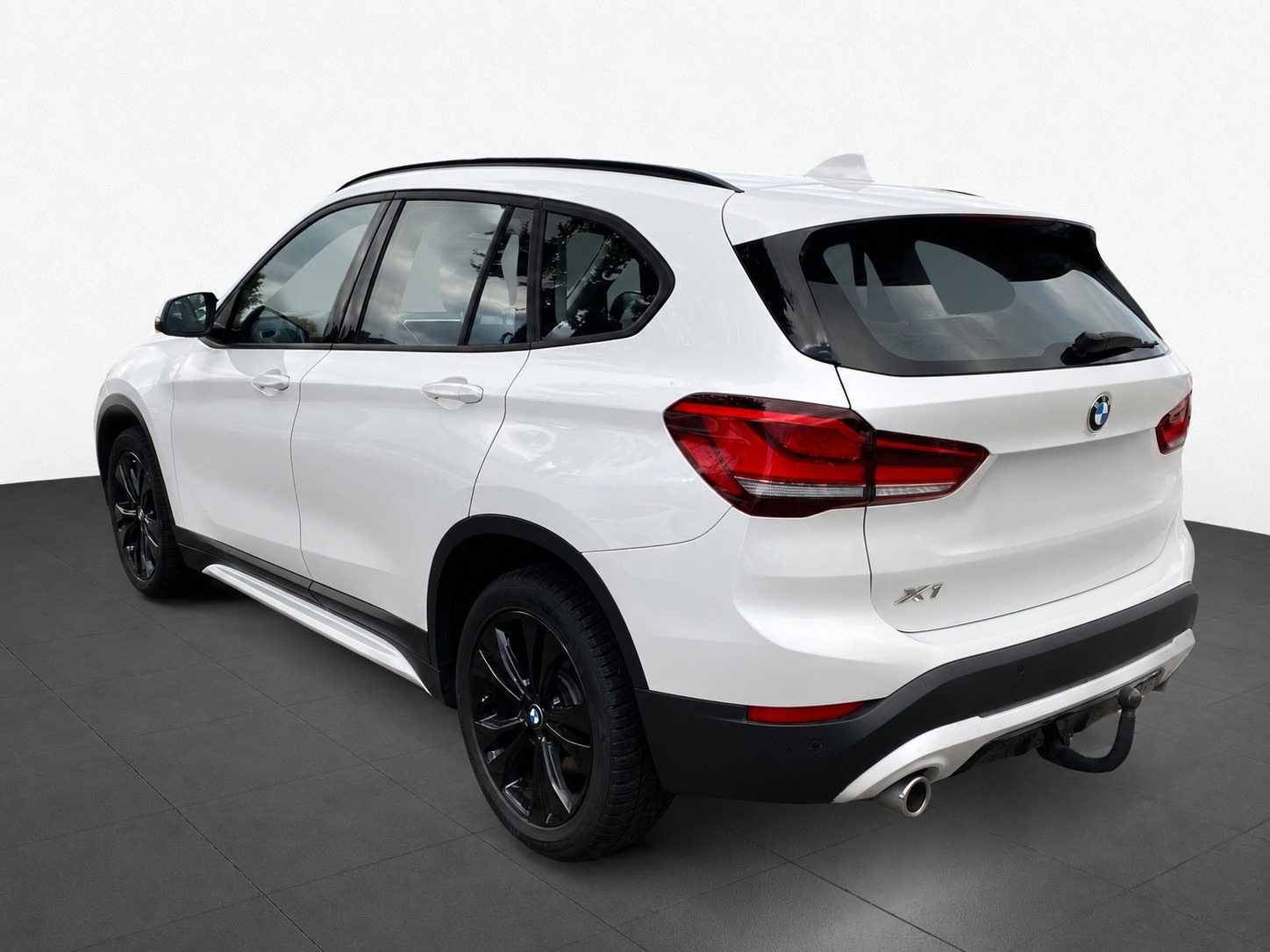 Hvid BMW X1 fra 2020