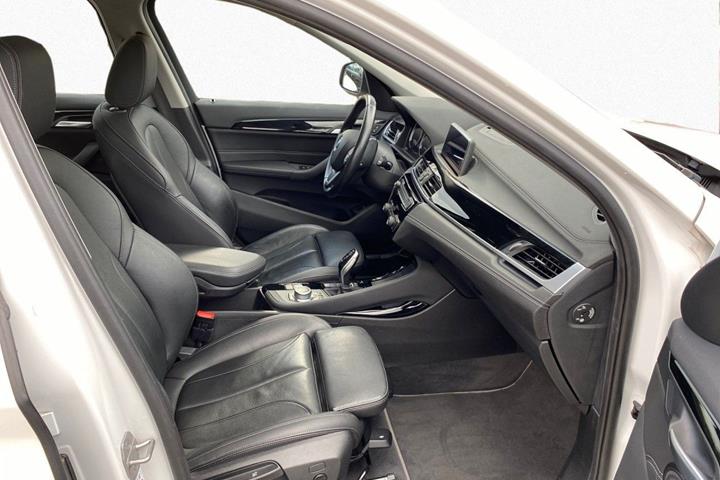 Hvid BMW X1 fra 2020
