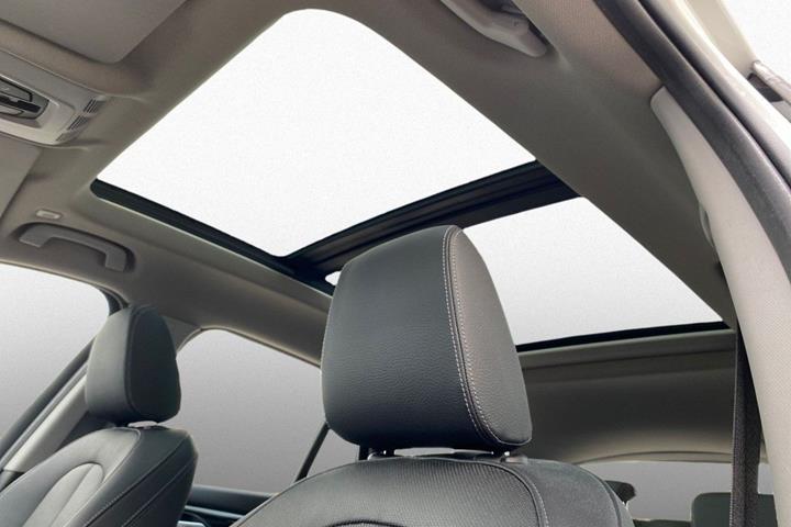 Hvid BMW X1 fra 2020