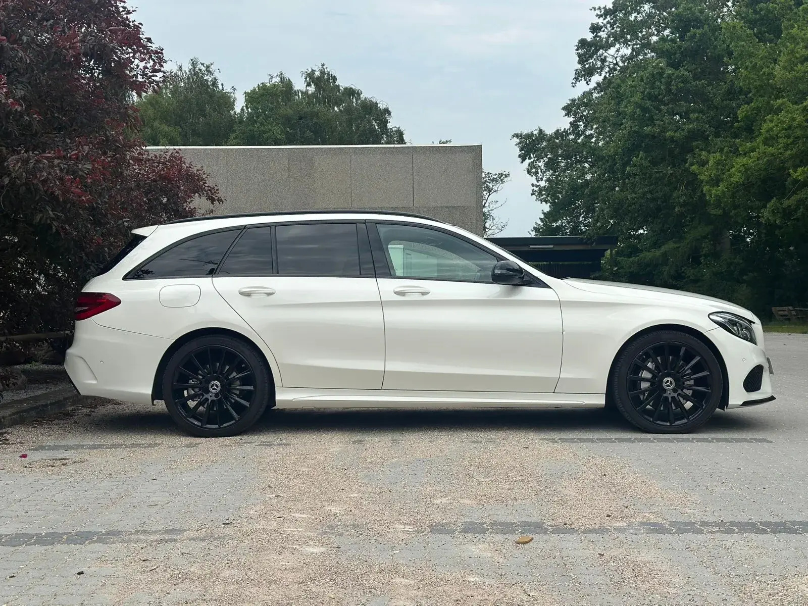 Hvid Mercedes C250 d fra 2017