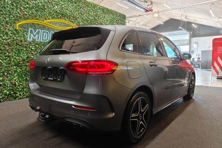 undefined Mercedes B250 e fra 2020 set udefra