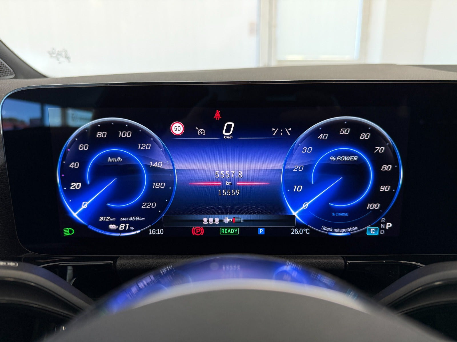 Sort Mercedes EQA250+ fra 2024