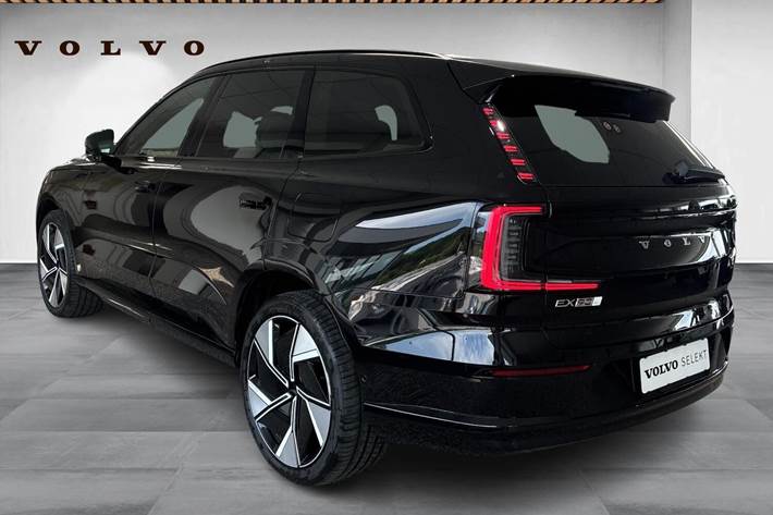Sort Volvo EX90 fra 2025