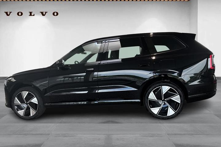 Sort Volvo EX90 fra 2025