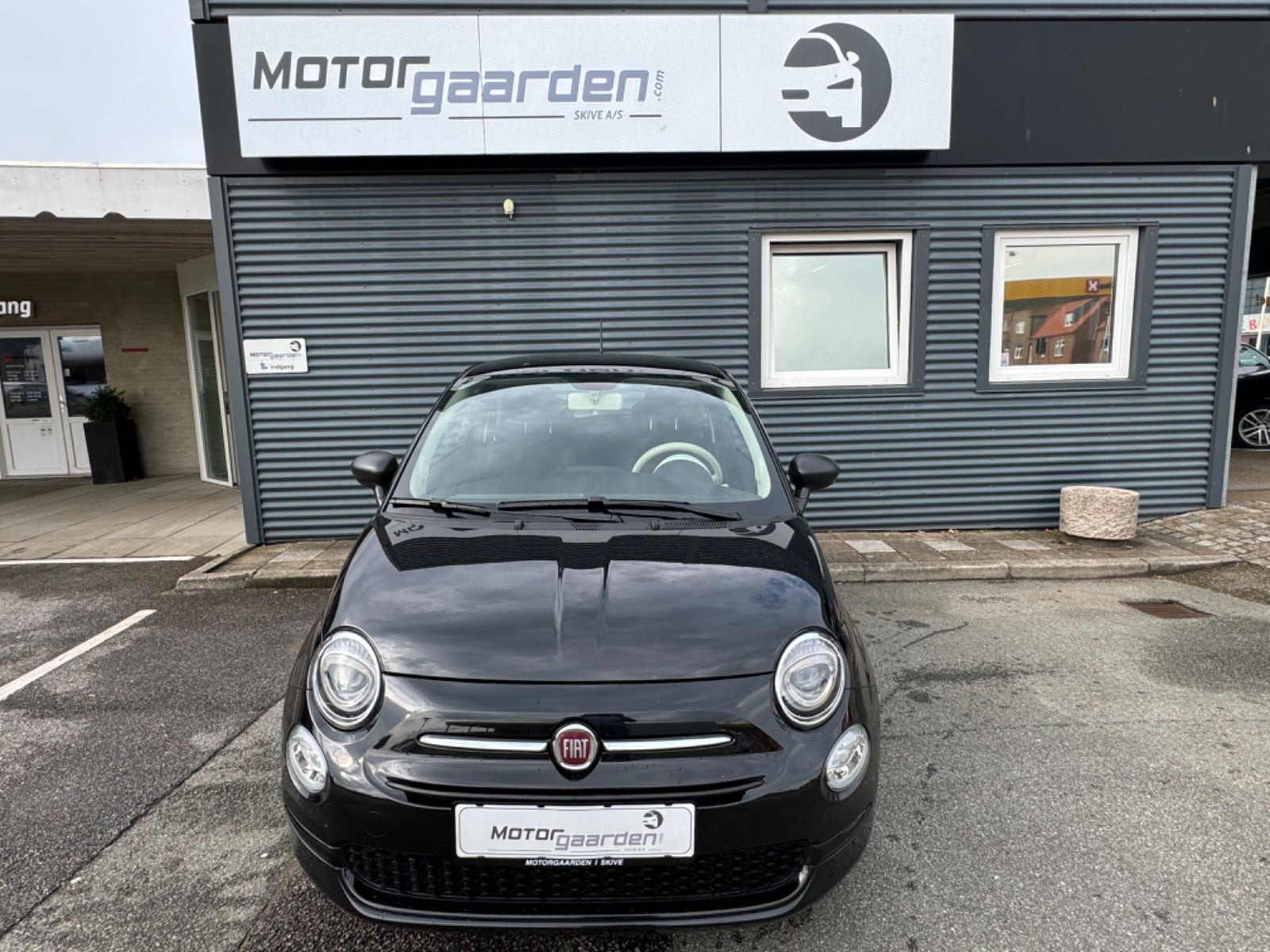 Sort Fiat 500 fra 2023
