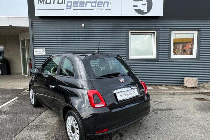 Sort Fiat 500 fra 2023