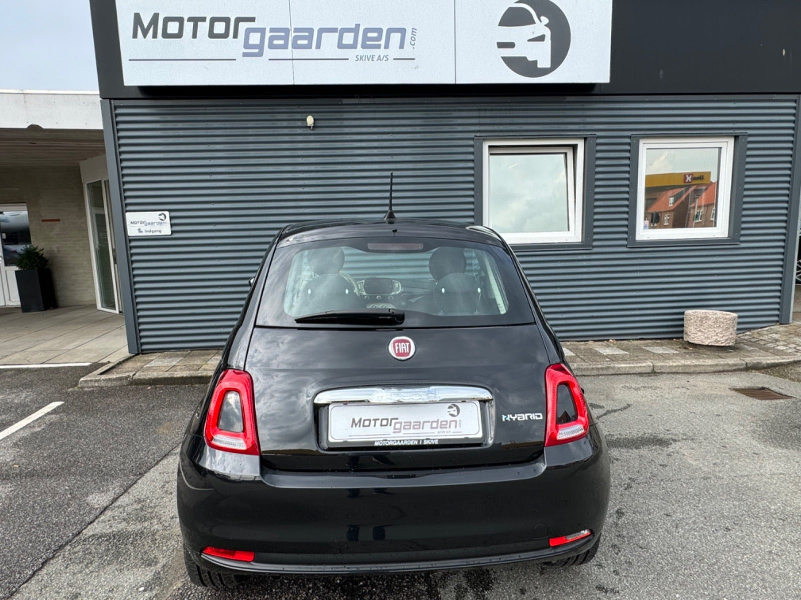 Sort Fiat 500 fra 2023