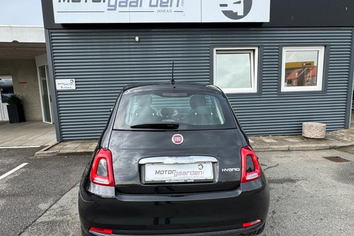 Sort Fiat 500 fra 2023