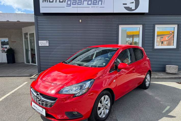 Rød Opel Corsa fra 2019