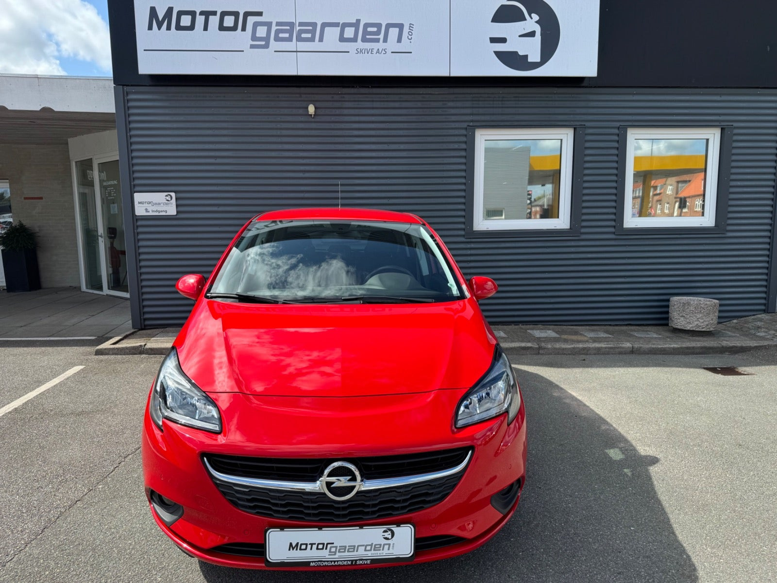 Rød Opel Corsa fra 2019