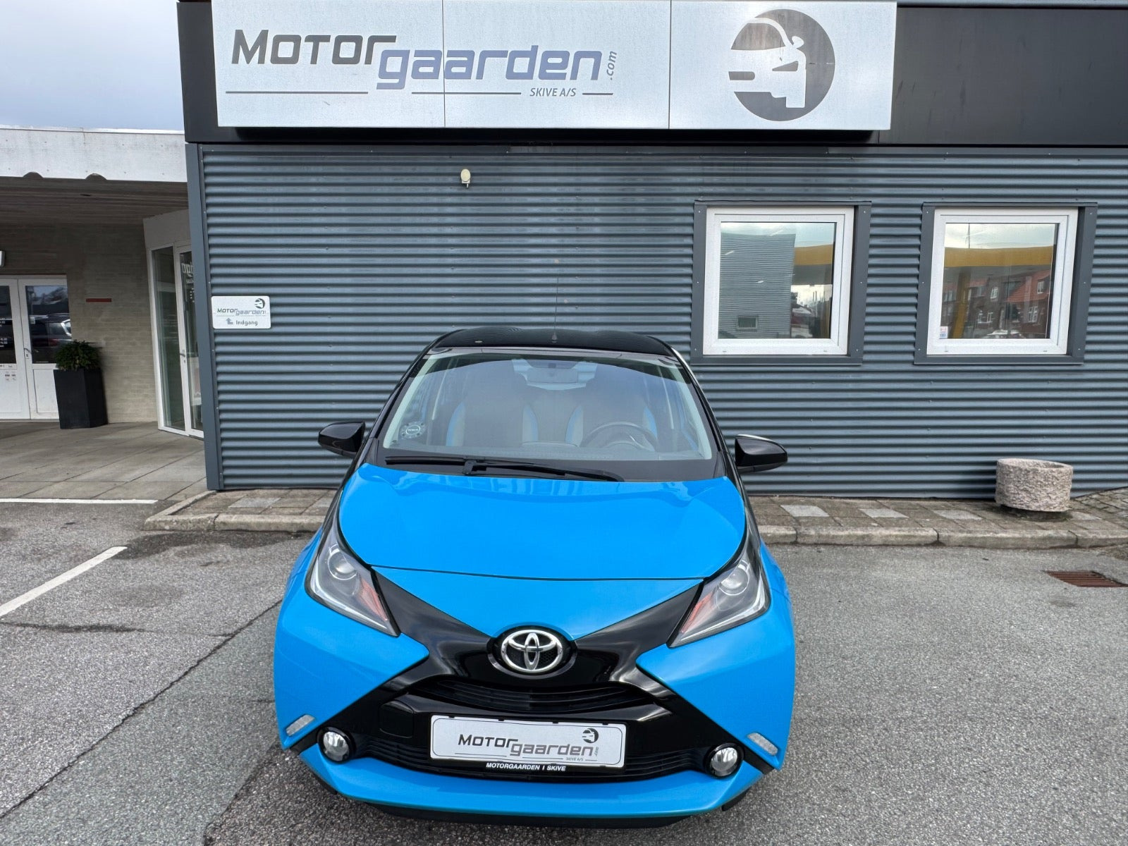 Blå Toyota Aygo fra 2015