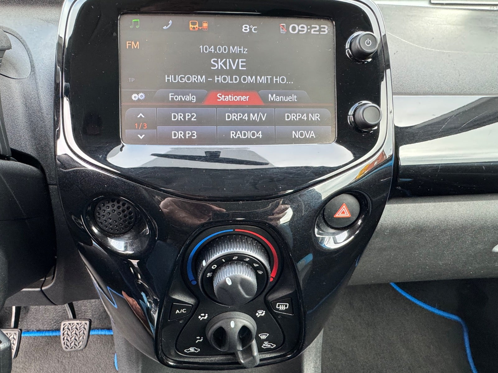 Blå Toyota Aygo fra 2015