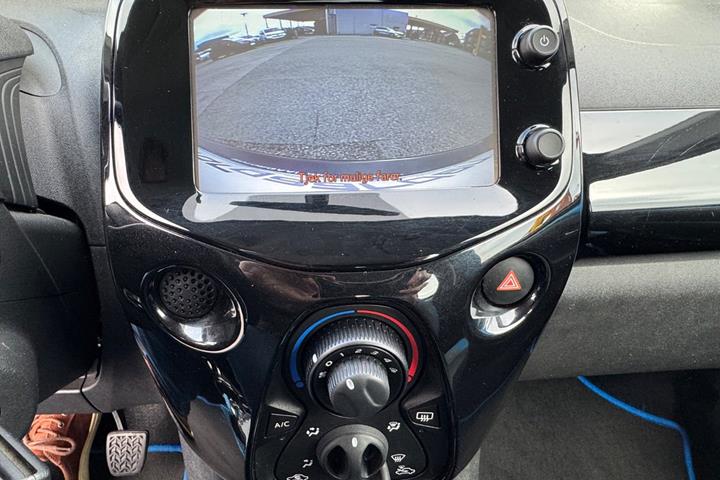 Blå Toyota Aygo fra 2015