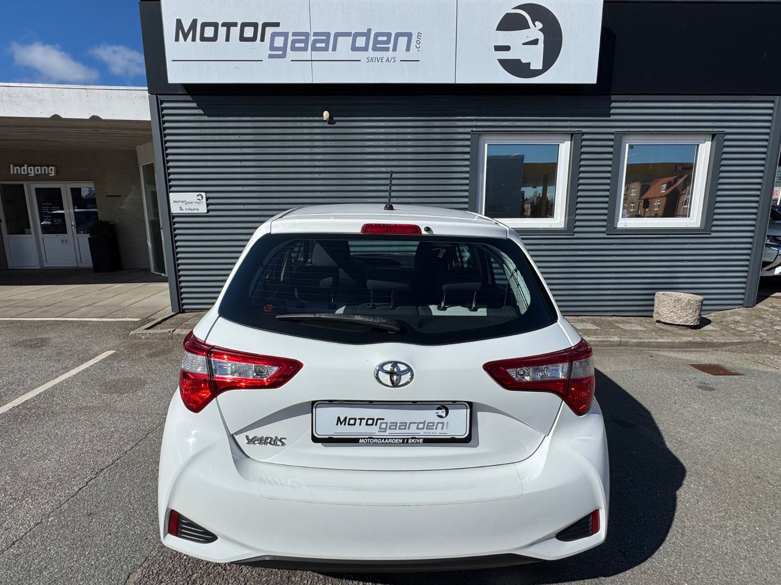 Hvid Toyota Yaris fra 2017