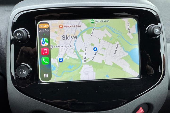 Grå Toyota Aygo fra 2021