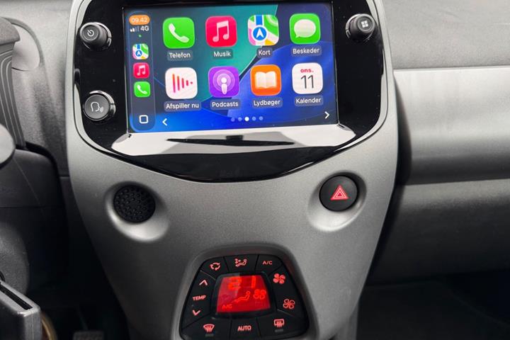 Grå Toyota Aygo fra 2021