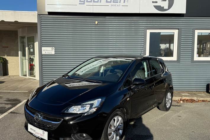 Sort Opel Corsa fra 2019